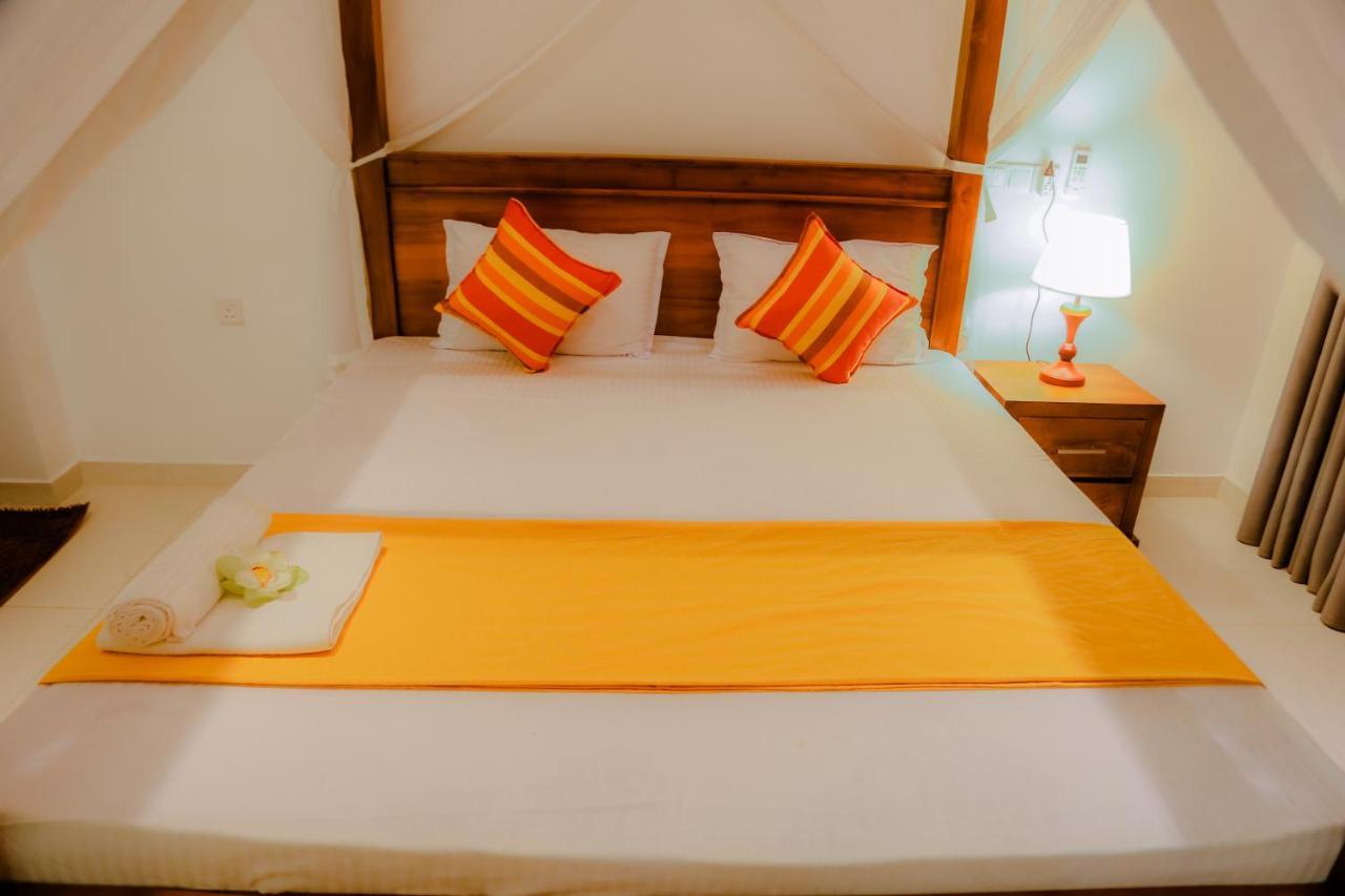 Shanora Beach Mirissa Extérieur photo